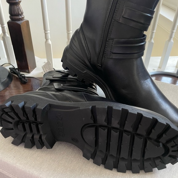 ECCO Tredtray W Moto Fashion Women’s Boot in sz 7 - 7.5 - Picture 6 of 8